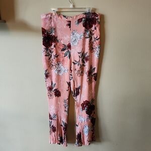 🔴 BB Dakota Pink Floral Pants